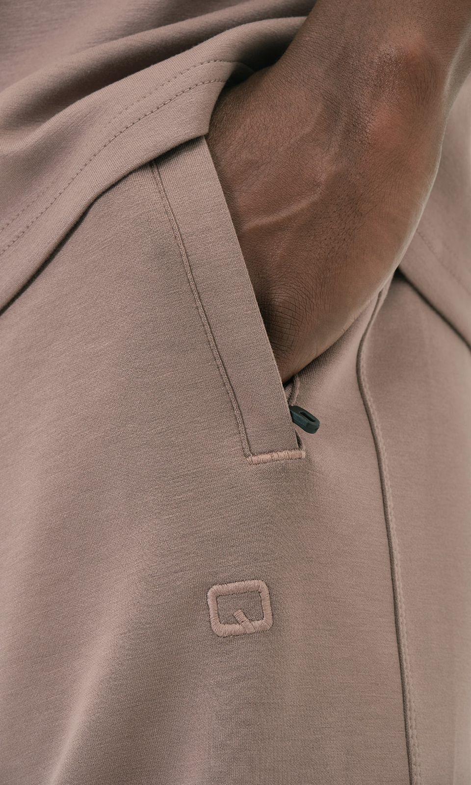 Ensemble Oversize Taupe - QABAIL – Image 2